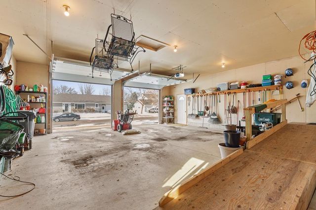 1105 David Drive, Marshall, MN 56258