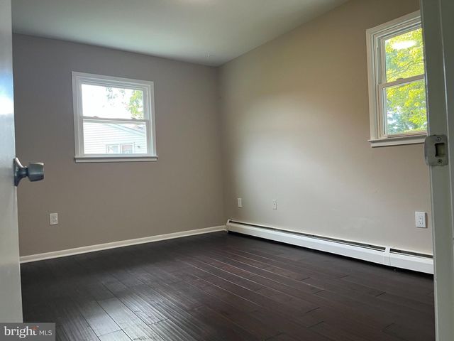 13023 KENMAR DR, Woodbridge, VA 22193