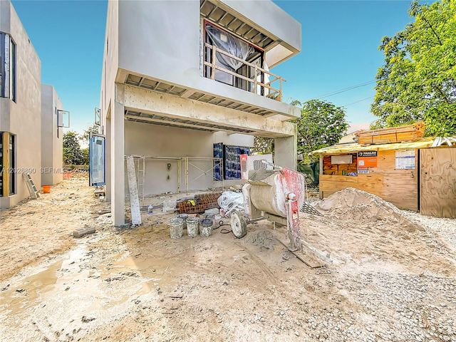 2311 SW 61st Ave, Miami, FL 33155