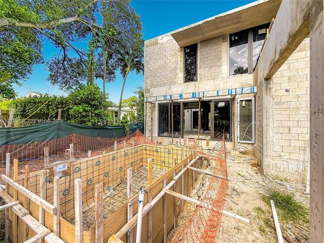 2311 SW 61st Ave, Miami, FL 33155