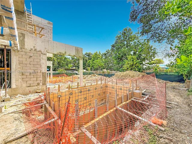 2311 SW 61st Ave, Miami, FL 33155