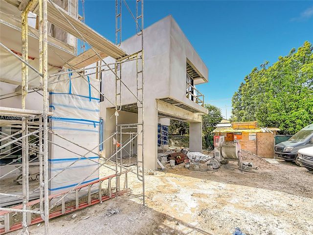 2311 SW 61st Ave, Miami, FL 33155