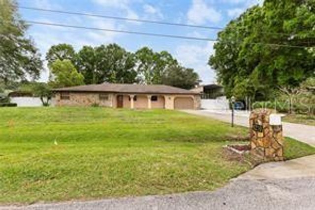 8210 WESTRIDGE DRIVE, Tampa, FL 33615