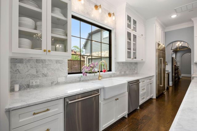 1513 Huge Oaks Street, Houston, TX 77055