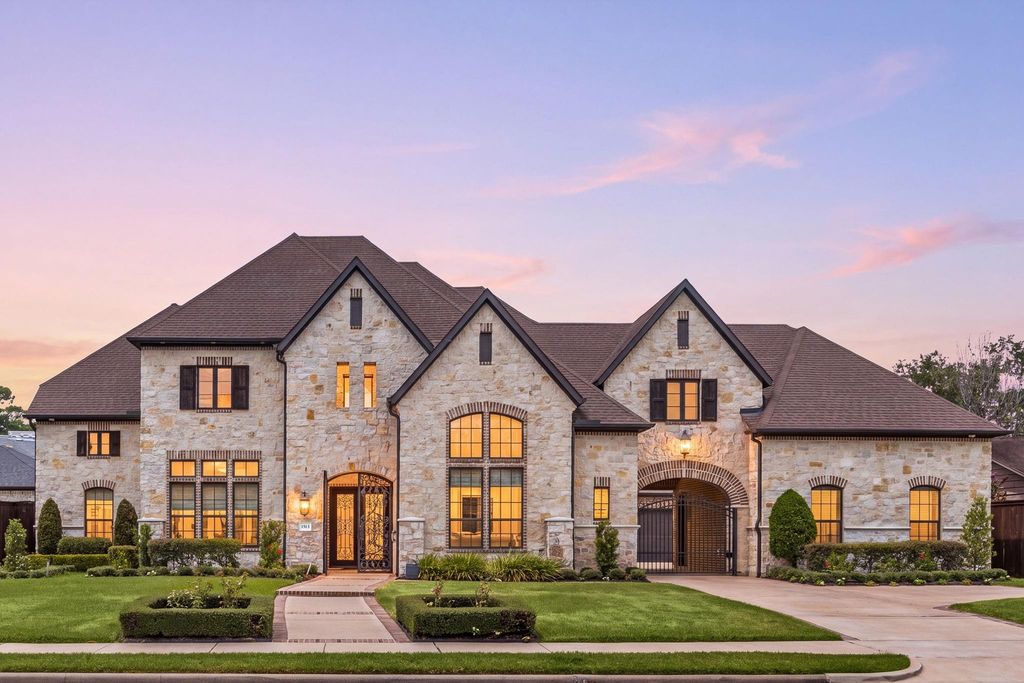 1513 Huge Oaks Street, Houston, TX 77055