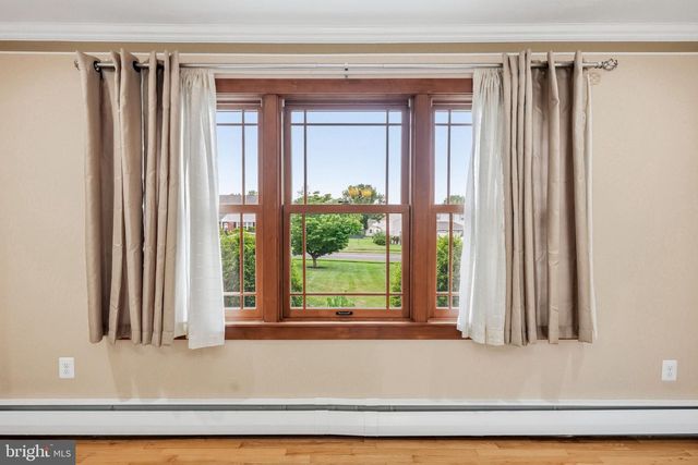 1939 STIRLING DR, Lansdale, PA 19446