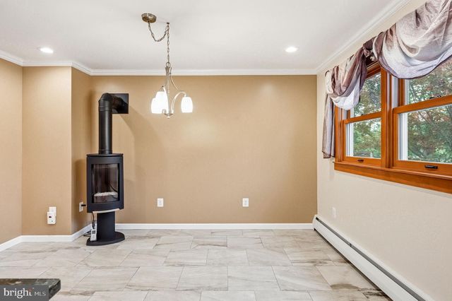 1939 STIRLING DR, Lansdale, PA 19446