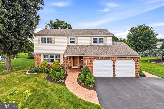 1939 STIRLING DR, Lansdale, PA 19446
