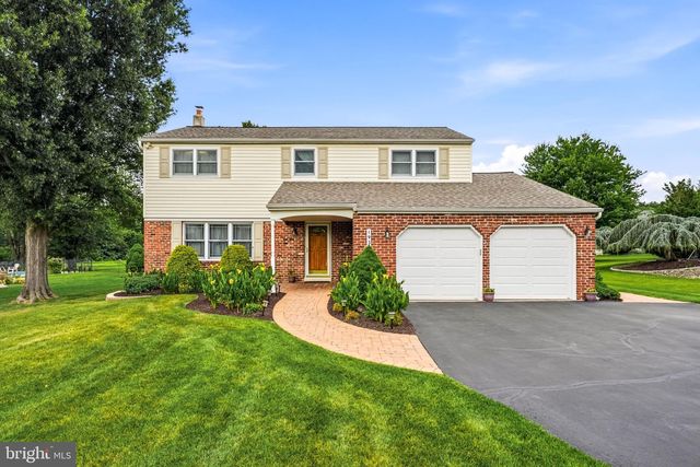 1939 STIRLING DR, Lansdale, PA 19446