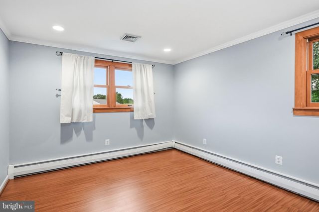 1939 STIRLING DR, Lansdale, PA 19446