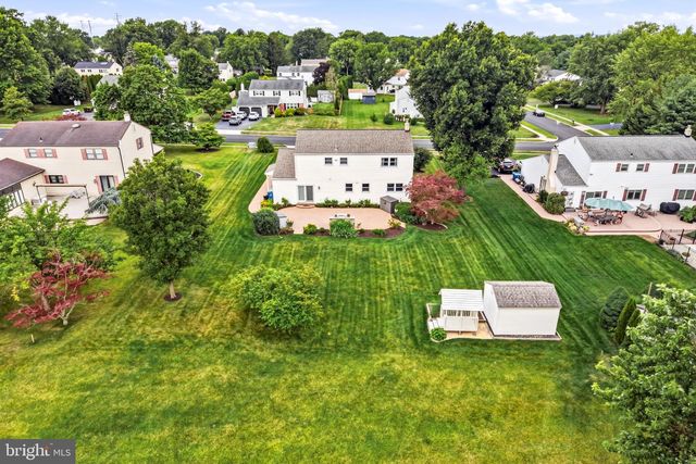 1939 STIRLING DR, Lansdale, PA 19446