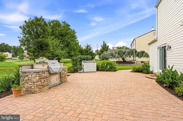 1939 STIRLING DR, Lansdale, PA 19446