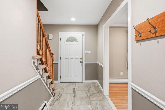 1939 STIRLING DR, Lansdale, PA 19446