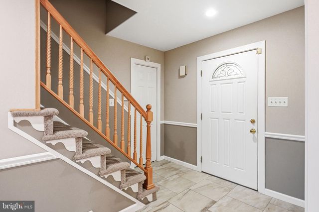 1939 STIRLING DR, Lansdale, PA 19446