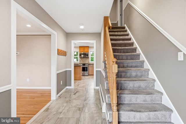 1939 STIRLING DR, Lansdale, PA 19446