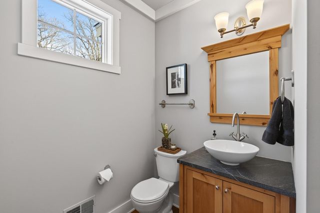 23400 Woodland Ridge Drive, Lakeville, MN 55044