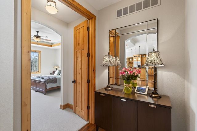 23400 Woodland Ridge Drive, Lakeville, MN 55044