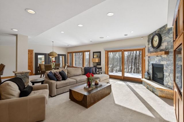 23400 Woodland Ridge Drive, Lakeville, MN 55044
