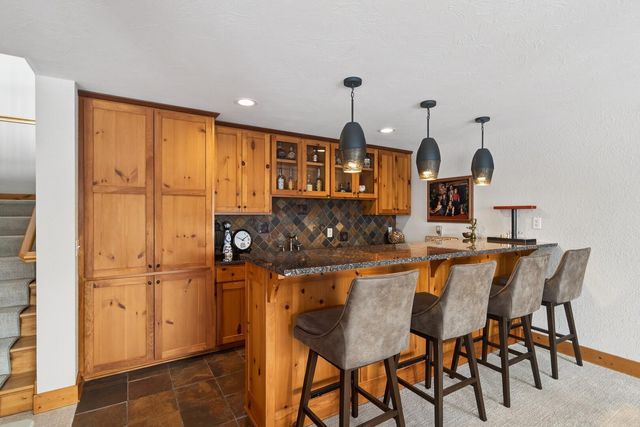 23400 Woodland Ridge Drive, Lakeville, MN 55044