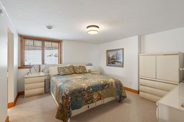 23400 Woodland Ridge Drive, Lakeville, MN 55044