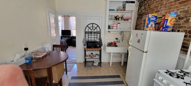 76 Myrtle St 7, Boston, MA 02114