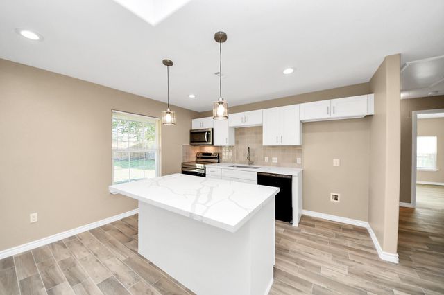 5959 Belmark Street, Houston, TX 77033