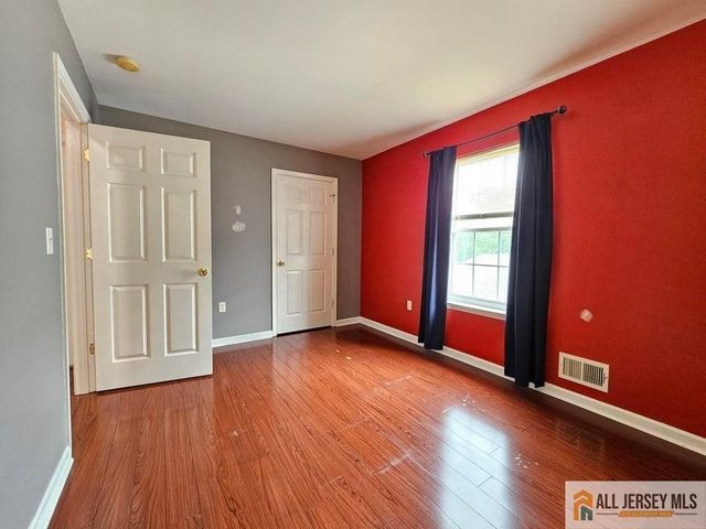 50 E Sedgwick Street, Monroe, NJ 08831