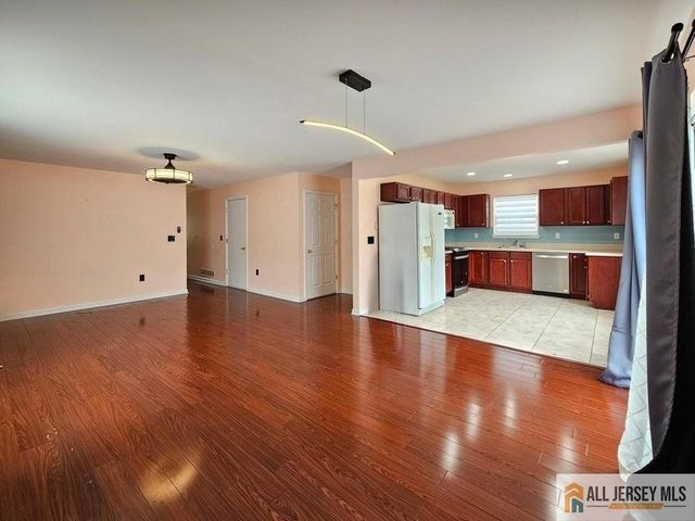 50 E Sedgwick Street, Monroe, NJ 08831