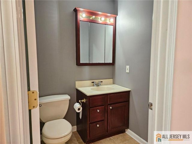 50 E Sedgwick Street, Monroe, NJ 08831
