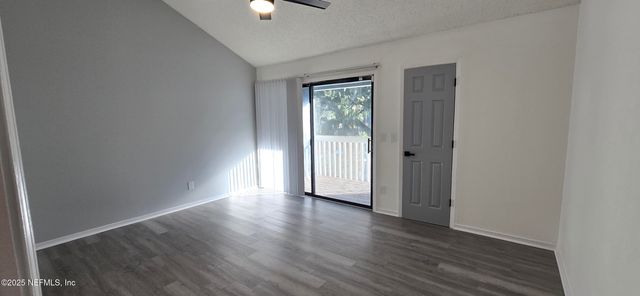 3517 PEELER Road 17, Jacksonville, FL 32277