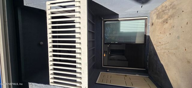 3517 PEELER Road 17, Jacksonville, FL 32277