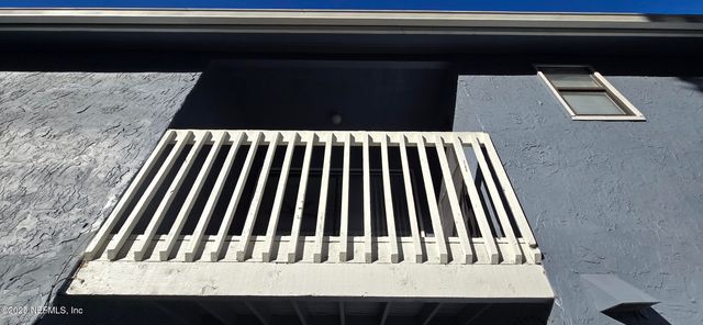 3517 PEELER Road 17, Jacksonville, FL 32277