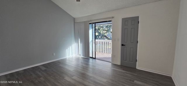 3517 PEELER Road 17, Jacksonville, FL 32277