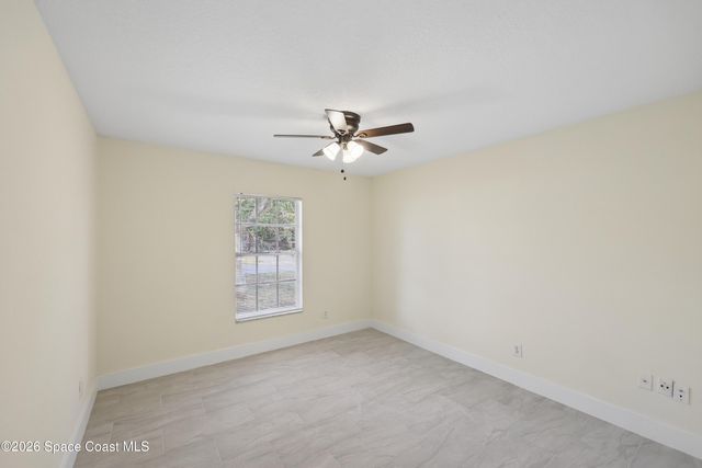 482 Borraclough Avenue, Palm Bay, FL 32907