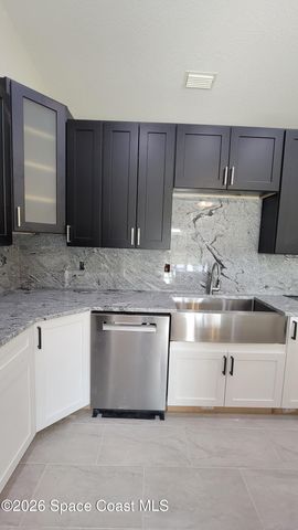 482 Borraclough Avenue, Palm Bay, FL 32907