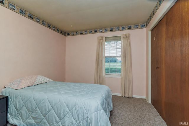 501 N County Road 800 E, Parker City, IN 47368