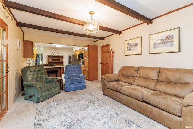 501 N County Road 800 E, Parker City, IN 47368