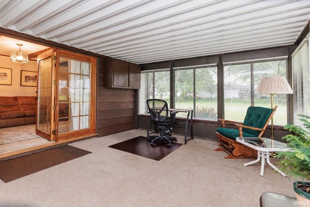 501 N County Road 800 E, Parker City, IN 47368