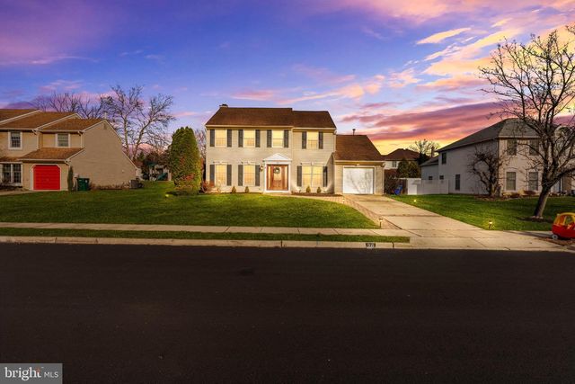 36 KENSINGTON DR, Eastampton, NJ 08060