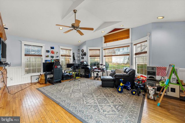 36 KENSINGTON DR, Eastampton, NJ 08060