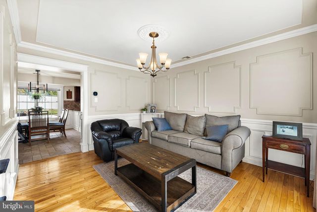 36 KENSINGTON DR, Eastampton, NJ 08060