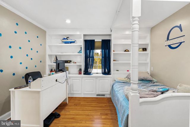 36 KENSINGTON DR, Eastampton, NJ 08060