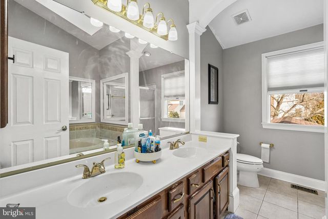 36 KENSINGTON DR, Eastampton, NJ 08060