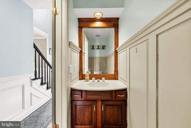 36 KENSINGTON DR, Eastampton, NJ 08060