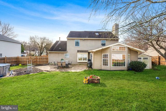 36 KENSINGTON DR, Eastampton, NJ 08060