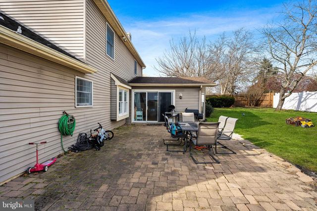 36 KENSINGTON DR, Eastampton, NJ 08060