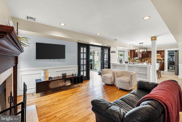 36 KENSINGTON DR, Eastampton, NJ 08060