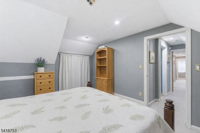 40 Ethel Ave, Hawthorne Boro, NJ 07506