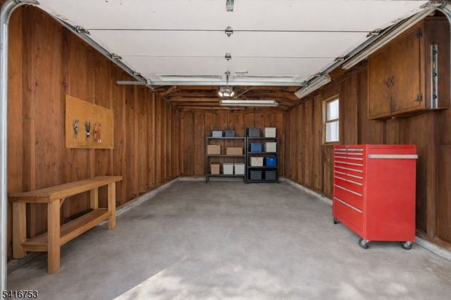 40 Ethel Ave, Hawthorne Boro, NJ 07506