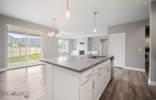 1518 Deadwood Loop, Belgrade, MT 59714